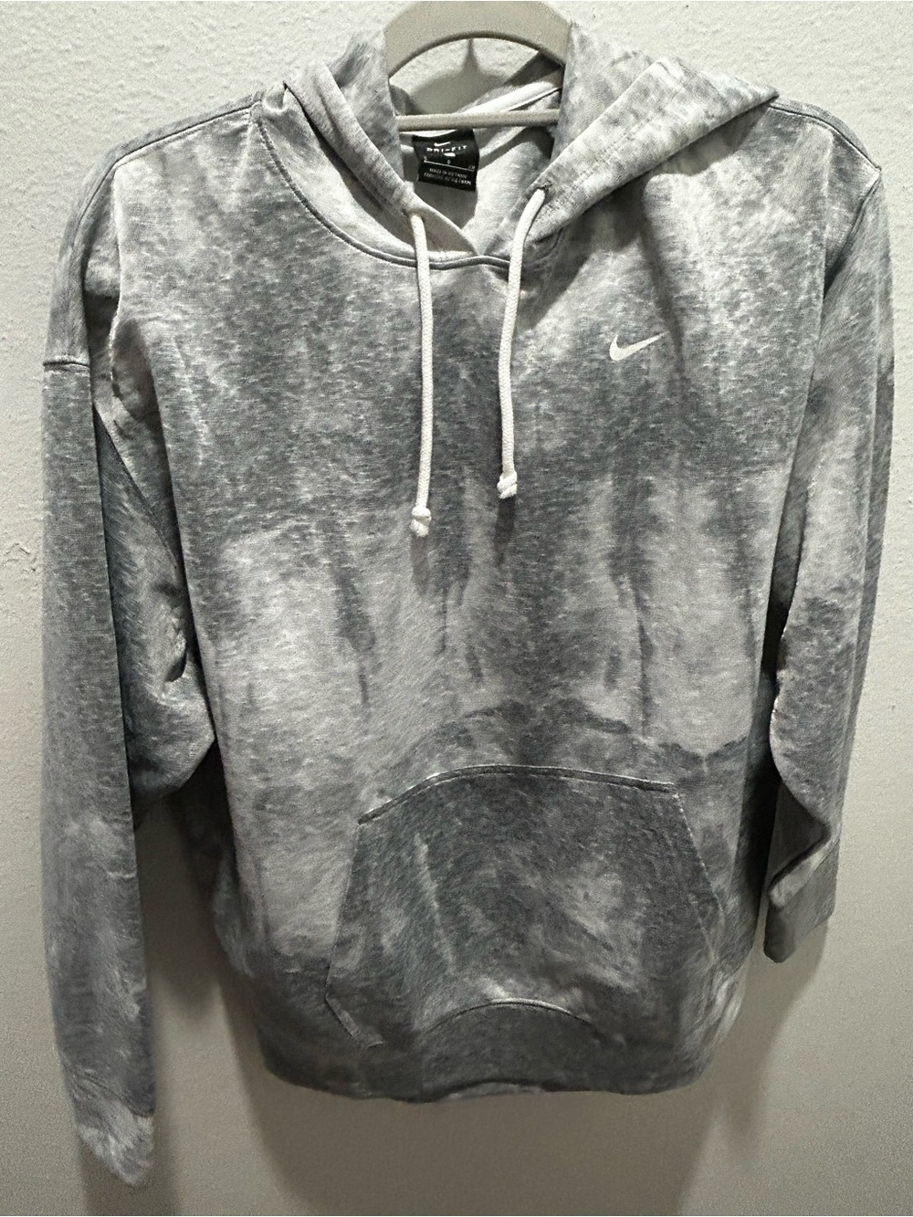 Nike Men’s Acid-Wash Gray Pullover Hoodie